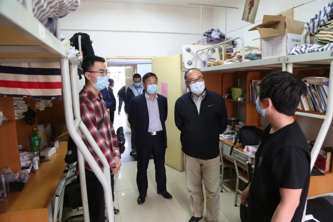 返校第一天 | 初夏的校園 終于等到你！