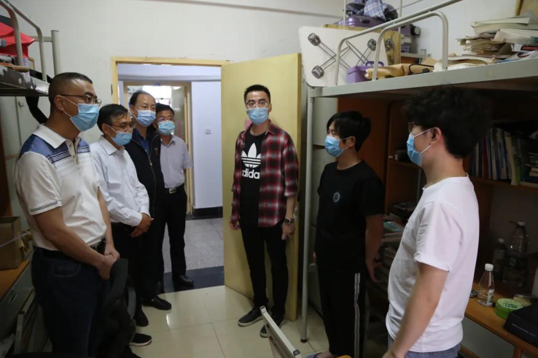 返校第一天 | 初夏的校園 終于等到你！