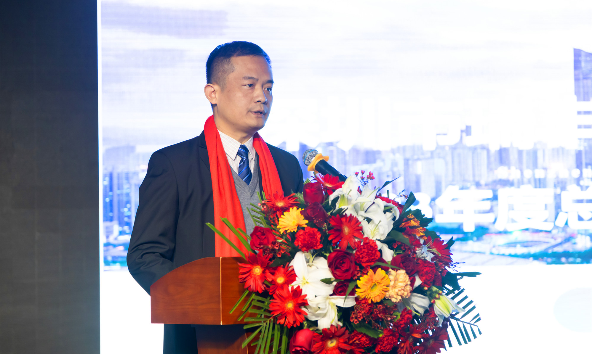 擊鼓催征啟新程，接續(xù)奮斗謀發(fā)展！深圳瑞豐科技集團(tuán)年度工作會(huì)議暨新春團(tuán)拜會(huì)圓滿召開