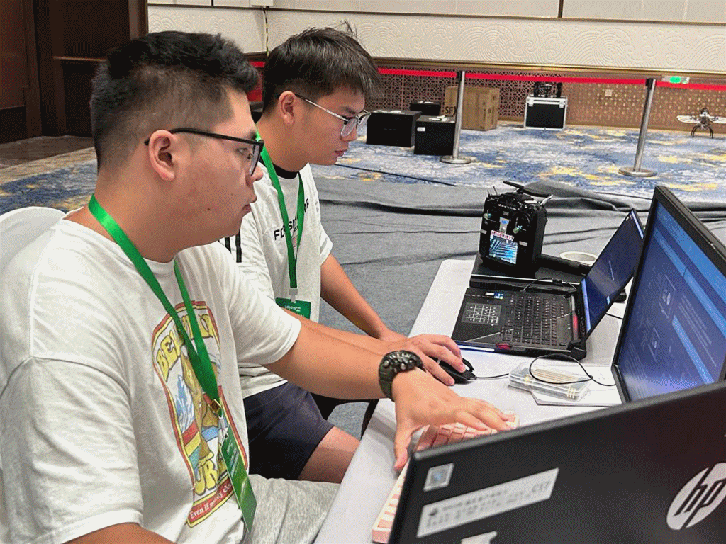 賽場(chǎng)載譽(yù)歸 獻(xiàn)禮開(kāi)學(xué)季 西安明德理工學(xué)院高質(zhì)量發(fā)展再添新成果