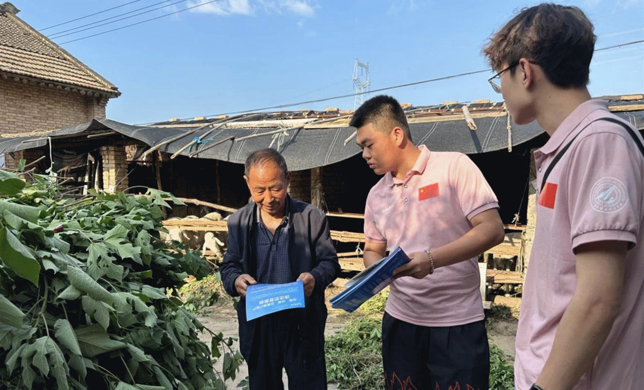 百名學(xué)子訪百企 百名學(xué)子訪百村 西安明德理工學(xué)院開展“四百工程”專項活動（下）