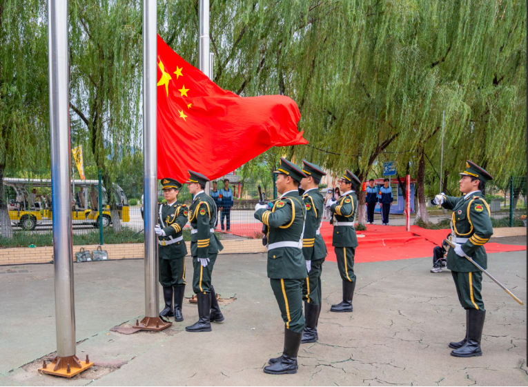 展颯爽英姿 赴璀璨新程 西安明德理工學(xué)院2024級(jí)新生開(kāi)學(xué)典禮暨軍訓(xùn)總結(jié)表彰大會(huì)圓滿舉行