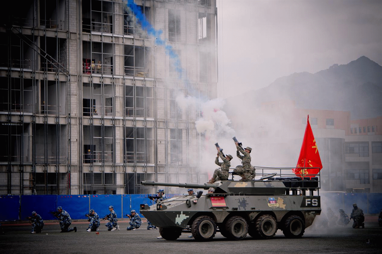 展颯爽英姿 赴璀璨新程 西安明德理工學(xué)院2024級(jí)新生開(kāi)學(xué)典禮暨軍訓(xùn)總結(jié)表彰大會(huì)圓滿舉行