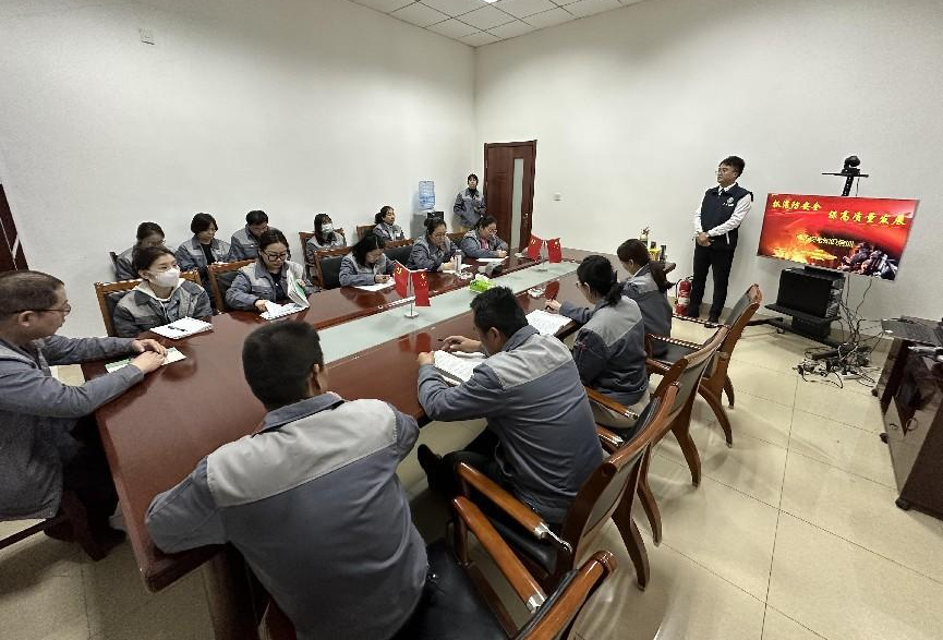 多項(xiàng)措施有效并舉 用實(shí)際行動(dòng)切實(shí)筑牢企業(yè)安全生產(chǎn)防線(xiàn) 金葉科教集團(tuán)深入開(kāi)展2024年安全管理專(zhuān)項(xiàng)行動(dòng)之煙配產(chǎn)業(yè)篇