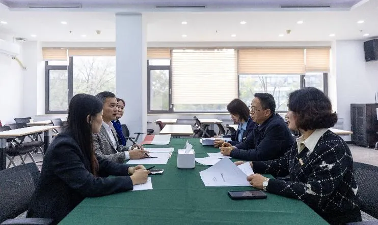 研修提質(zhì) 盛會賦能 共建促融 西安明德理工學(xué)院多元推進(jìn)教育事業(yè)高質(zhì)量發(fā)展