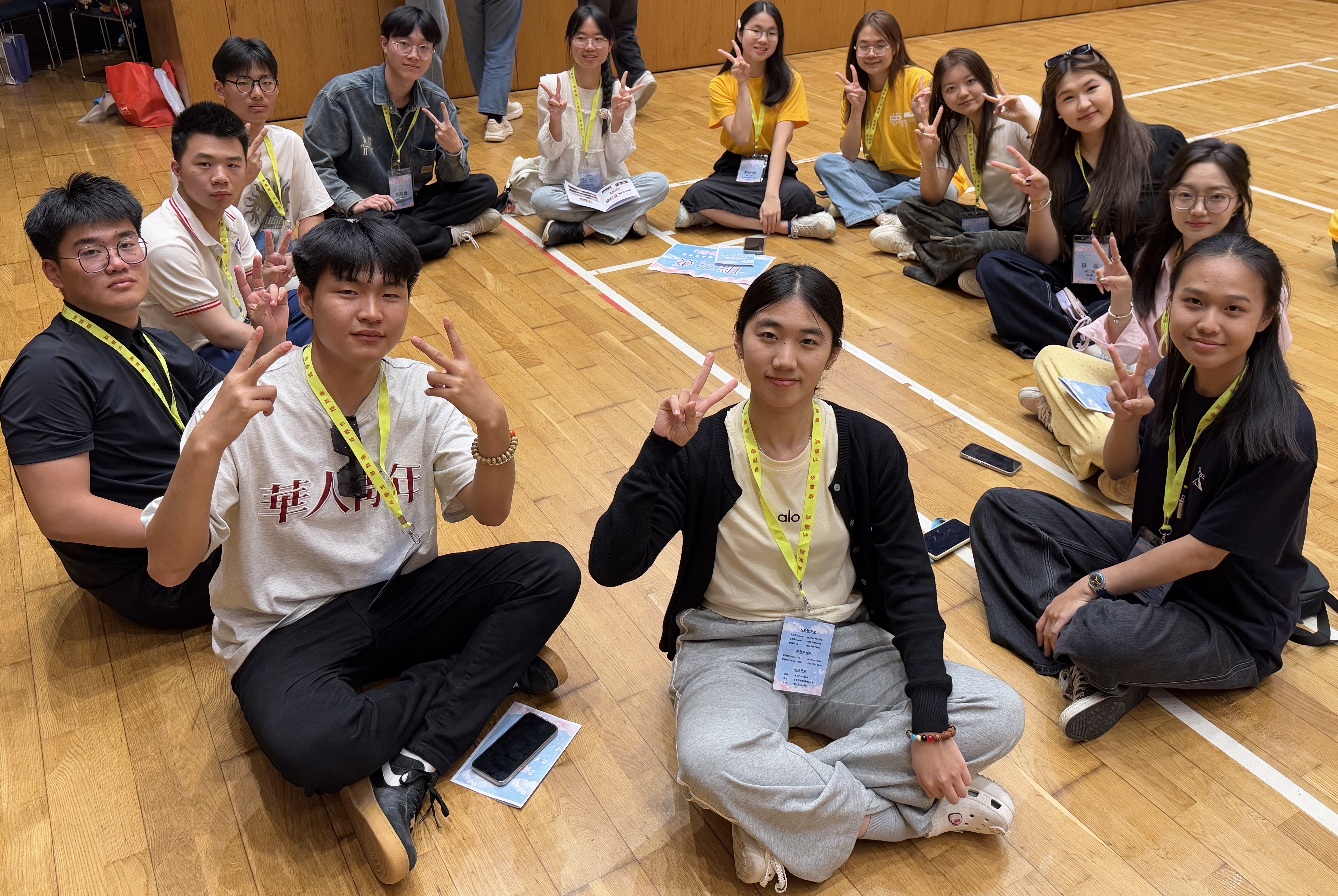 以青春之光 筑家國(guó)夢(mèng)想 集團(tuán)兩校師生代表赴香港參加2025青年夢(mèng)想家交流營(yíng)活動(dòng)